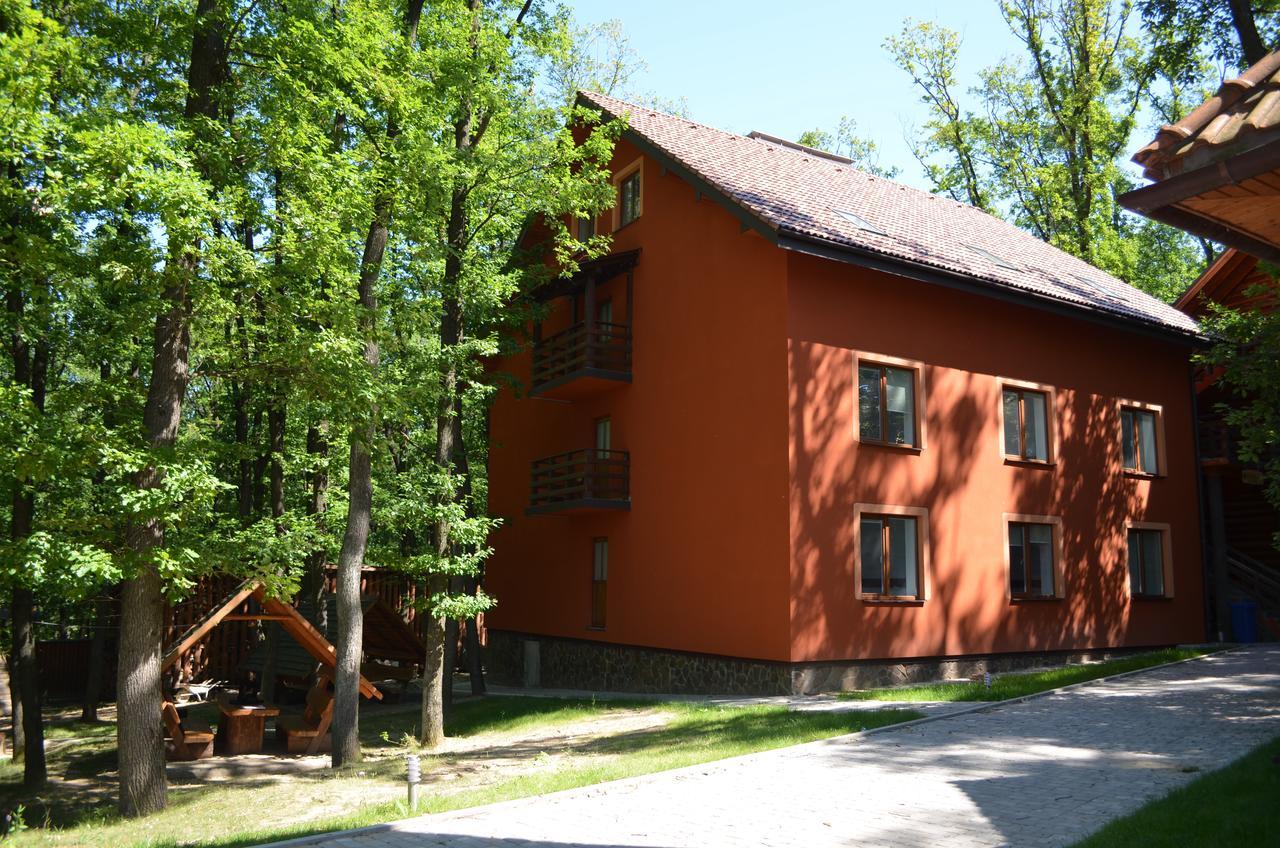 Praha Park Hotel Uzhhorod Exterior photo